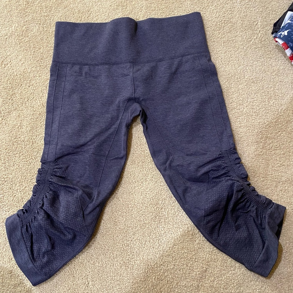 Lululemon Leggings, size 4